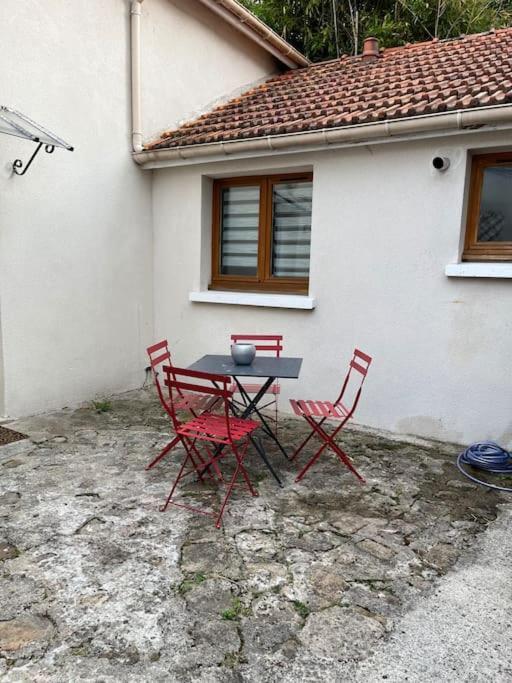 Petite Maison De Ville Au Calme Brie-Comte-Robert Exterior foto